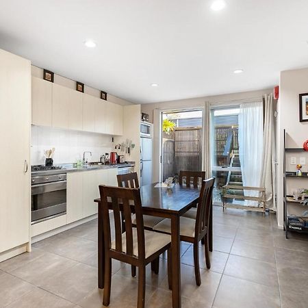 Central Wanaka Villa ภายนอก รูปภาพ